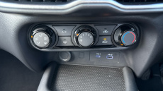 Nissan Juke 1.0 DiG-T 114 Acenta 5dr DCT Petrol Hatchback